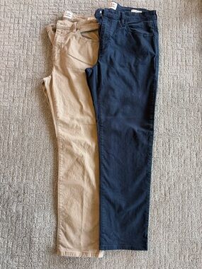 NWOT 2 pairs of Men’s FLINT & TINDER pants 33x30